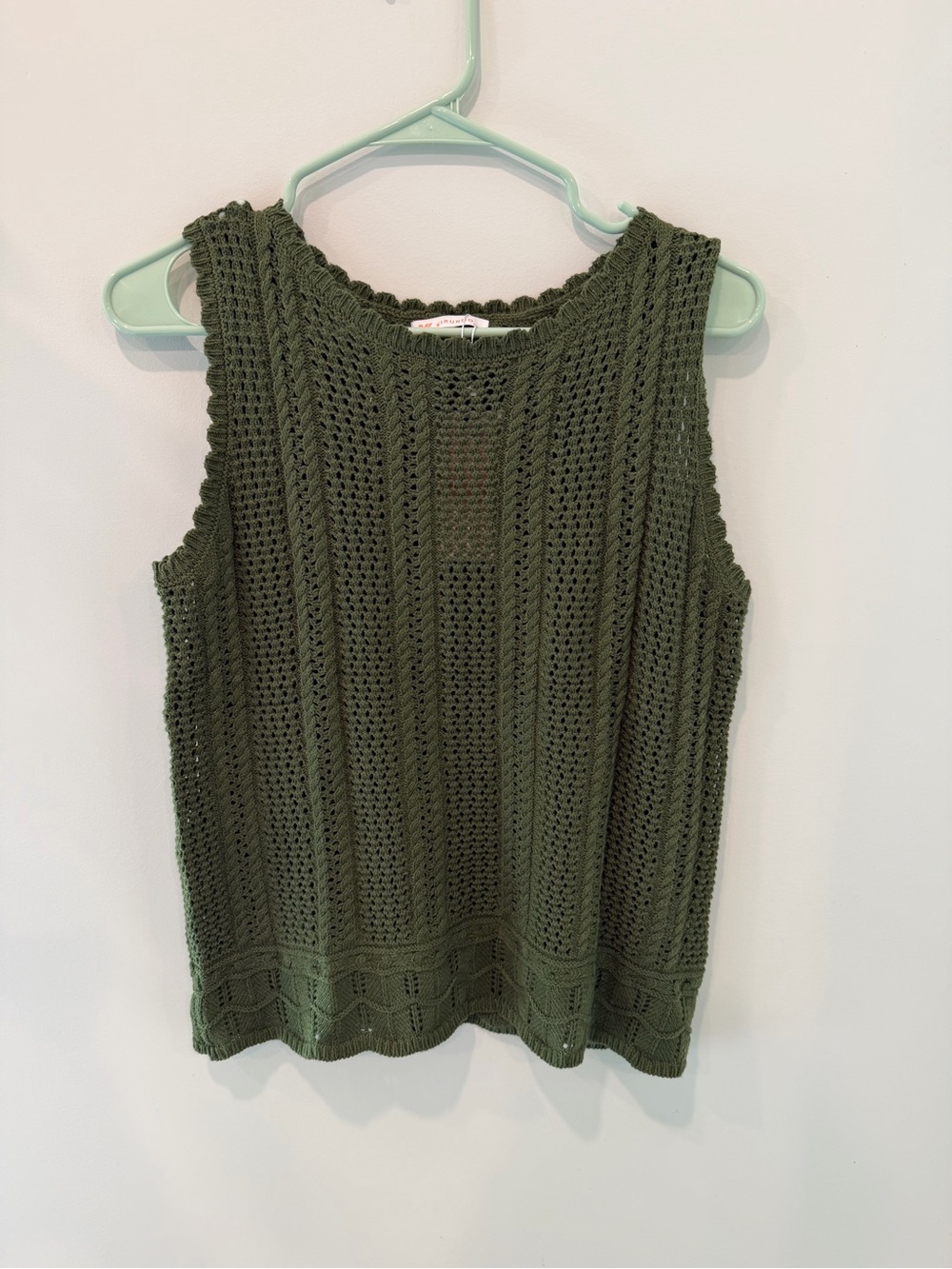 Crochet Knit Sleeveless Tank Top — Olive